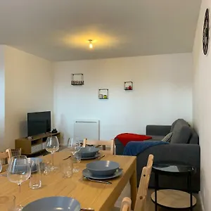  Appartement Situé Dans L'hyper-centre D'auray France
